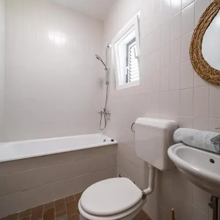 Seaside House Barbat, Rab - 25029 Tatil Evi Rab Town