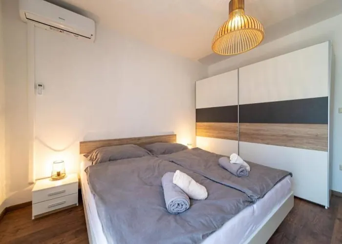 Semesterbostad Seaside House Barbat, Rab - 25029 *
