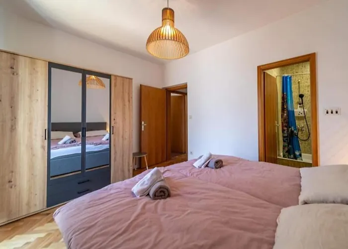 Seaside House Barbat, Rab - 25029 Vakantiehuis Rab Town