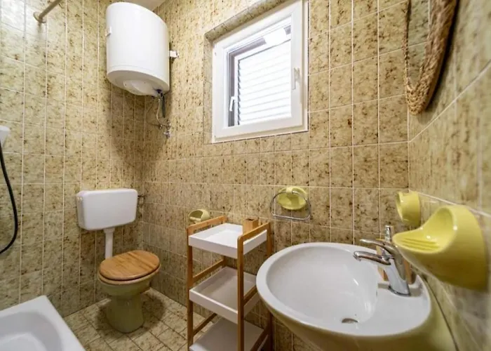 Seaside House Barbat, Rab - 25029 Vakantiehuis Rab Town
